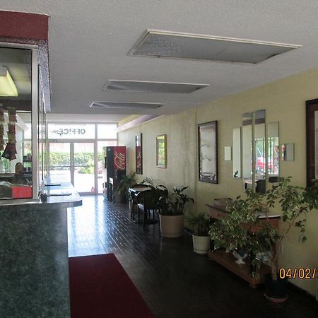 Regency Inn Fayetteville/Fort Bragg Экстерьер фото